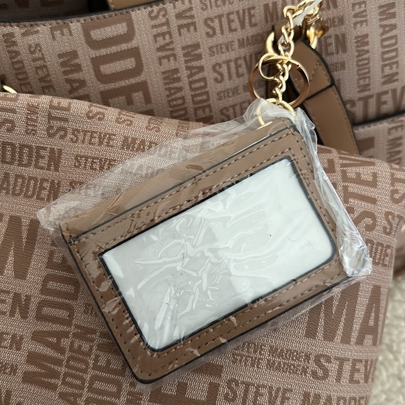 Steve Madden BPierce Logo Bag with Interior Crossbody Pouch - New - Picture 8 of 14